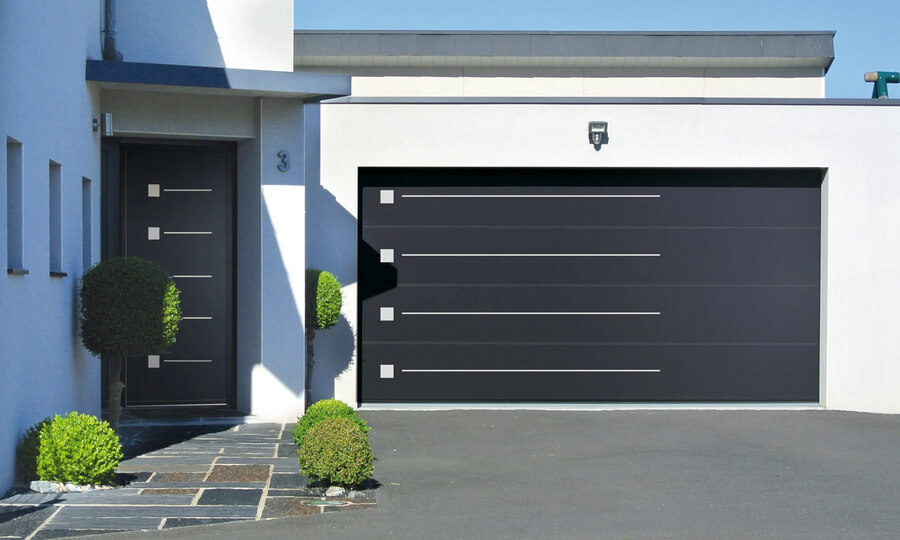 CHELETBOIS_Porte-de-garage_sectionnelle-avec-inserts-RVB-scaled